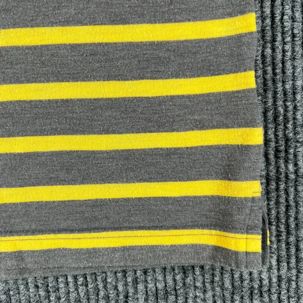 Banana Republic Mens Size Medium Gray‎ Yellow Striped Short Sleeve Polo Shirt